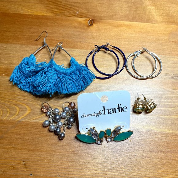 Jewelry - Six Piece Earring Set